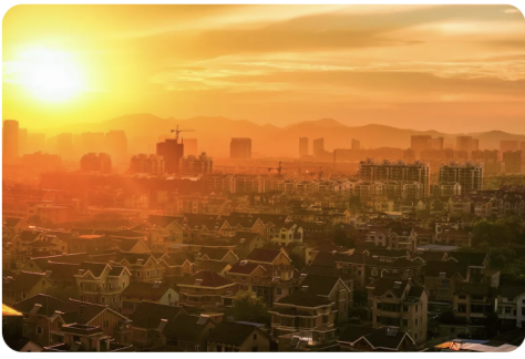 Sonnenuntergang über einer Großstadt